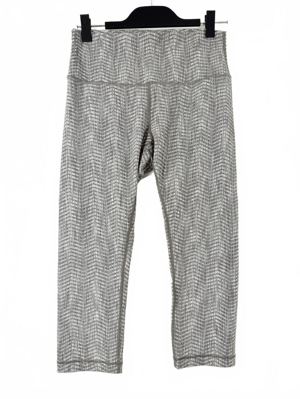 Lululemon Wunder Under Crop Leggings Grey Arrow Jacquard Silver Size 10